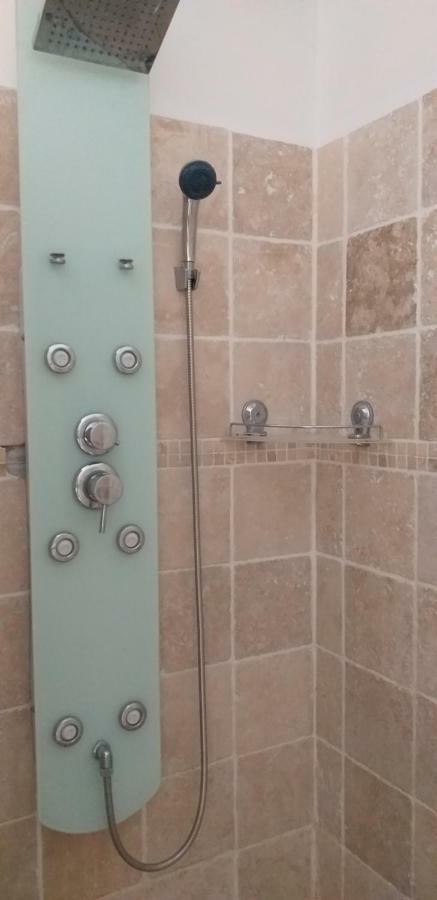 Gite Chez Mamiyo Gallargues Le Montueux Buitenkant foto