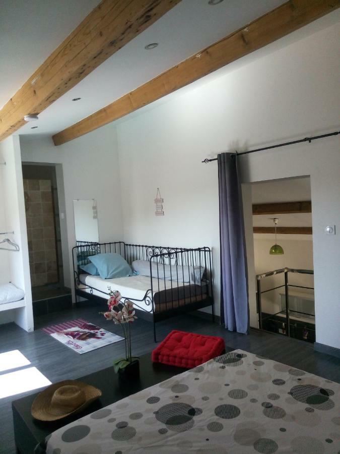 Gite Chez Mamiyo Gallargues Le Montueux Buitenkant foto